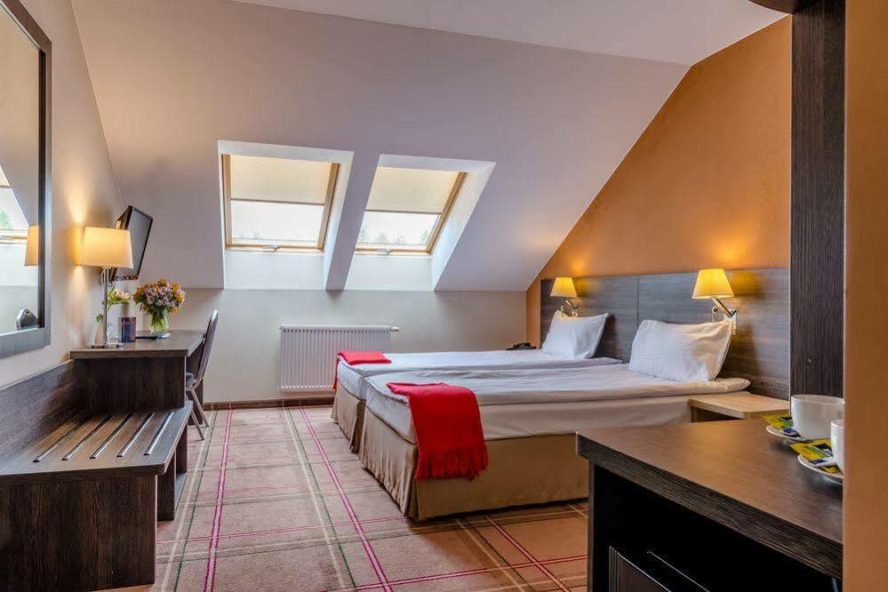 Mikolajki Resort Hotel & Spa Jora Wielka Екстериор снимка